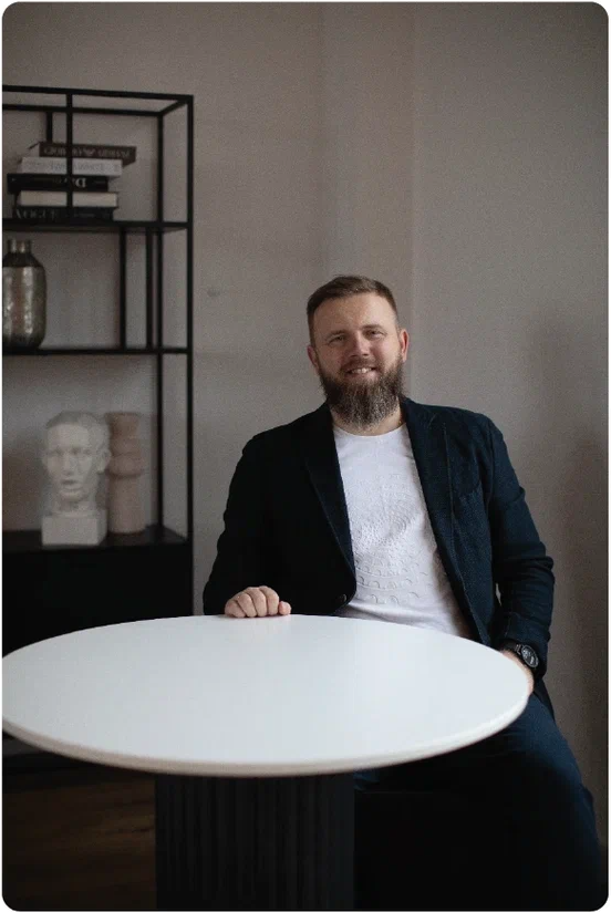 Дмитрий Напойкин, ведущий вебинара